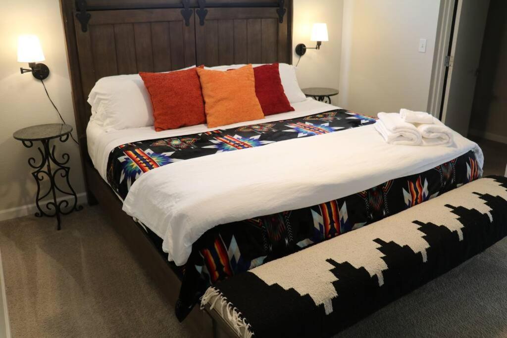 Cowboy Den-Hot Tub-Game Room-Pet Friendly-No Pet Fees! Albuquerque Exteriér fotografie