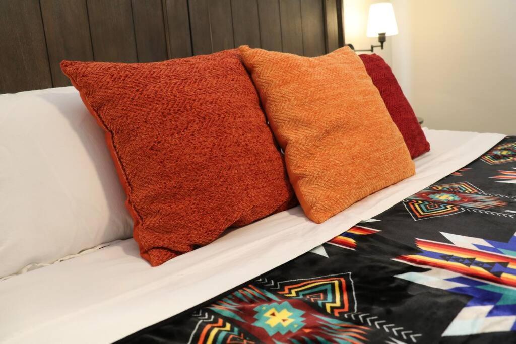 Cowboy Den-Hot Tub-Game Room-Pet Friendly-No Pet Fees! Albuquerque Exteriér fotografie